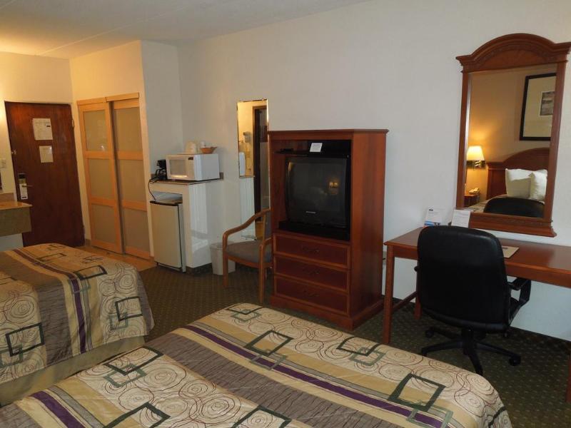 Quality & Vestal Hotel 2*